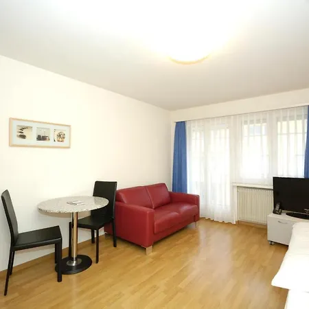 City-studio On Floor - Crown 48