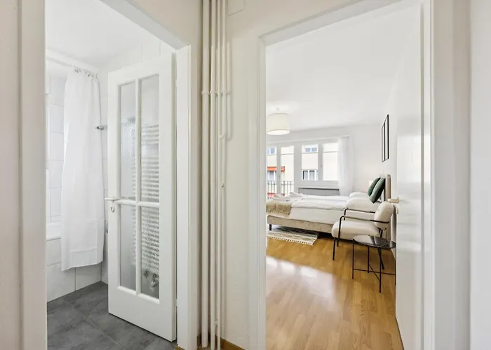 City-studio On Floor - Crown 48 *